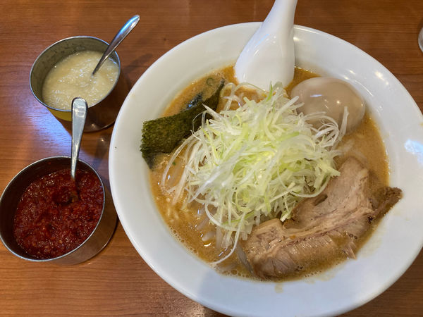 「味玉味噌ラーメン900円」@中華そば 七麺鳥の写真