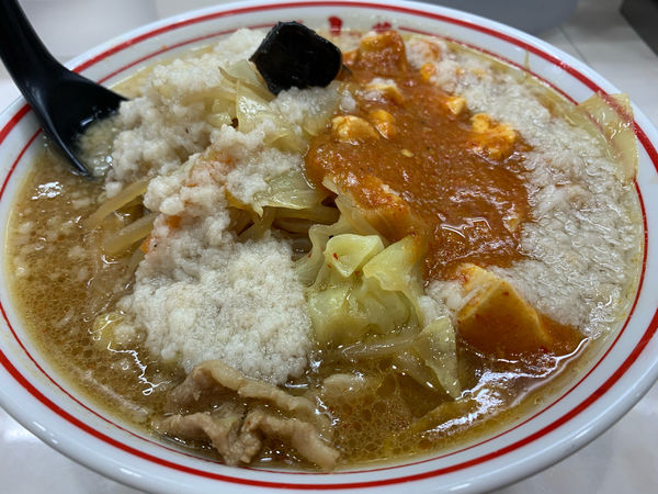 「蒙古タンメン大盛　背脂」@蒙古タンメン 中本 千葉店の写真