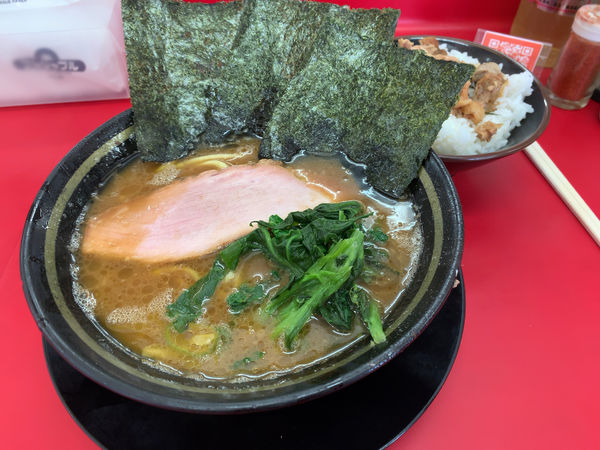 「ラーメン」@家系ラーメン 王道 いしいの写真