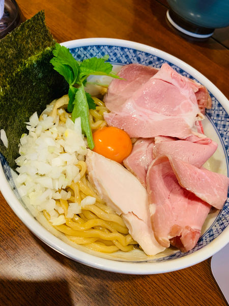 「濃厚たまごのまぜそば」@中華そば 四つ葉の写真