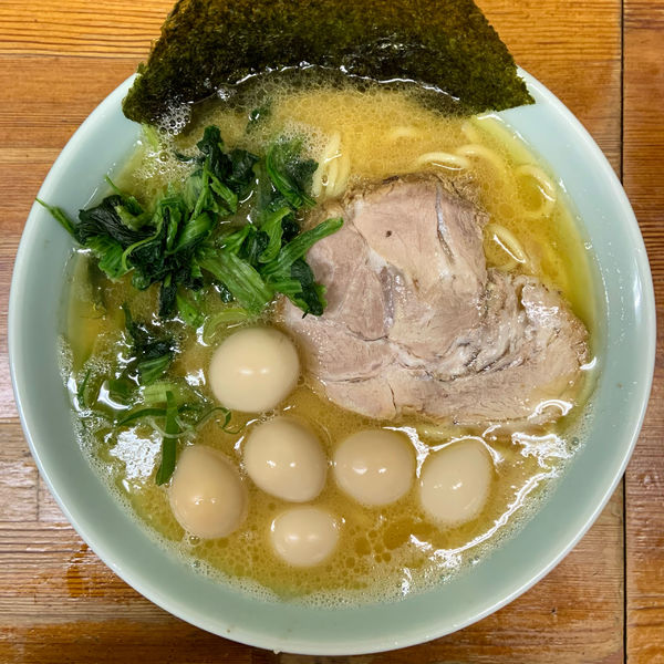 「らーめん 並(600円)うずら(100円)」@入船食堂の写真