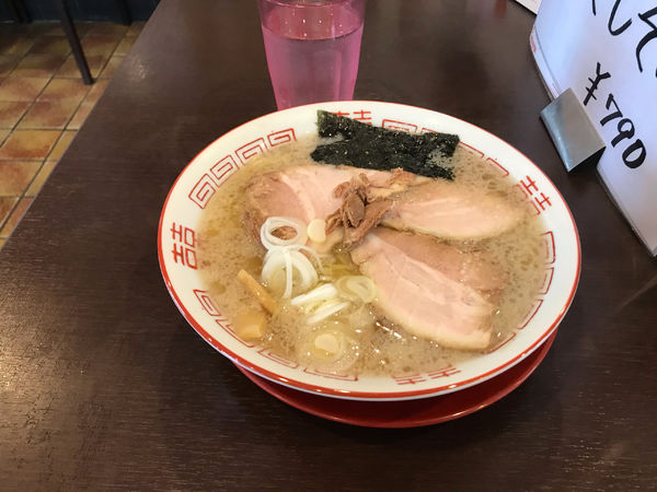 「塩肉中華そば大盛り」@本格中華そば えるもの写真