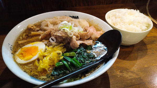 「限定/Newにぼにぼ+ワンタン+ごはん」@麺 池谷精肉店の写真