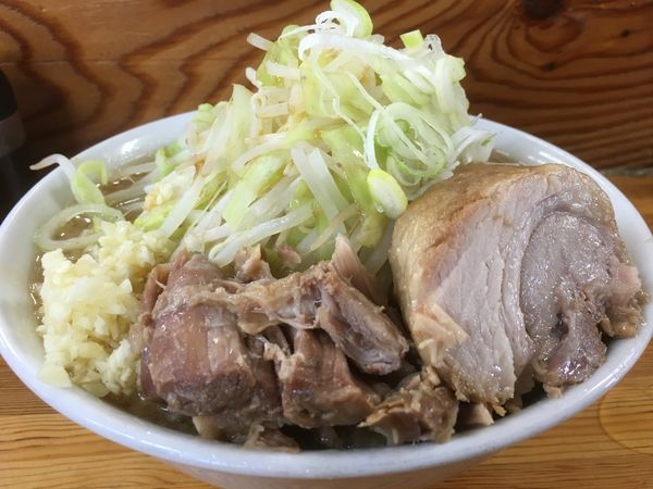 「ラーメン 中（ﾆﾝﾆｸ ﾈｷﾞ）」@ハイマウントの写真