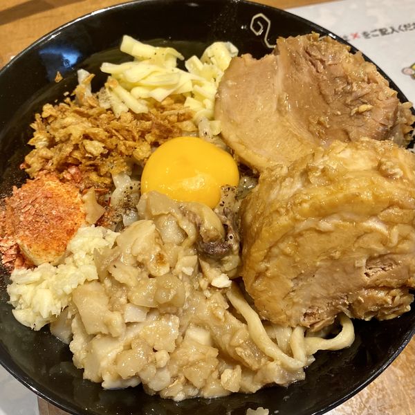 「まぜそば(並)+豚マシ」@まぜそば専門店 NANAKIの写真