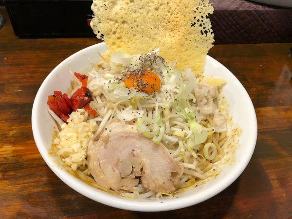 「俺の汁なしカリー麺」@オリオン食堂の写真