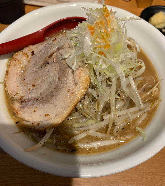 「味噌ラーメン ニンニク野菜マシ」@らーめん蓮 三軒茶屋店の写真
