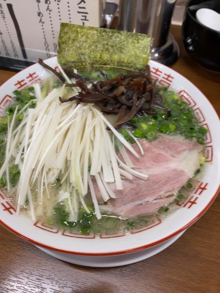 「葱ラーメン　葱増し」@博多長浜らーめんもりやの写真