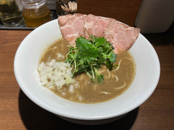 「濃厚烏賊煮干し中華そば」@麺屋 ねむ瑠の写真