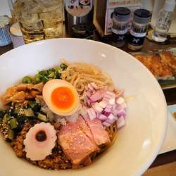 まぜそば＋自家製餃子3個＋スコッチハイボール