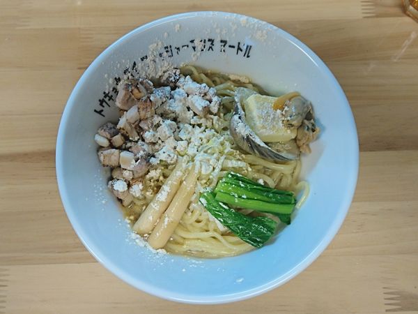 「まぜそば潮(しお)＋貝玉半玉」@Tokyo Bay Fisherman's noodleの写真
