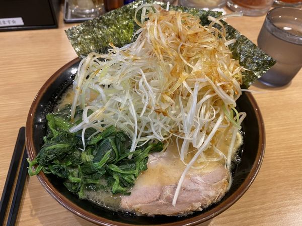 「ネギラーメン」@醤油豚骨ラーメン 八右衛門の写真