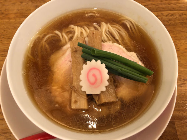 「中華そば　醤油」@味六屋の写真