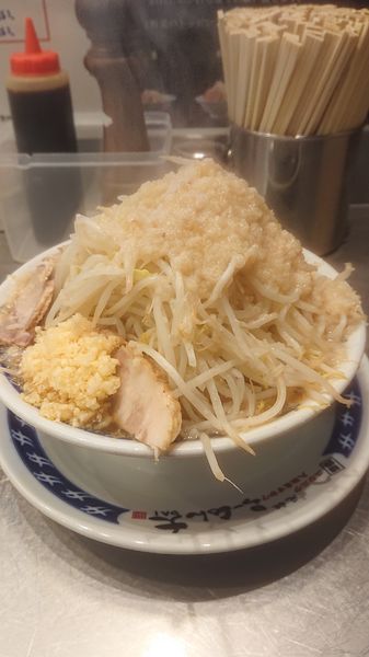 「ラーメン  野菜マシ  油  ニンニ」@らーめん大 大森店の写真