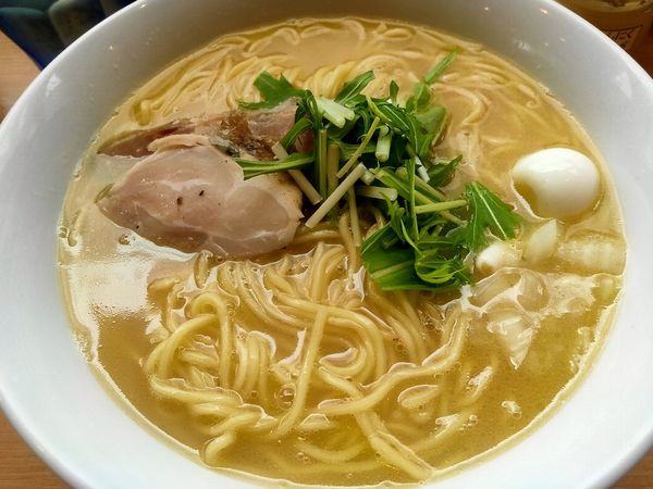 「鶏白湯そば740円 大盛無料」@はぐれ雲の写真