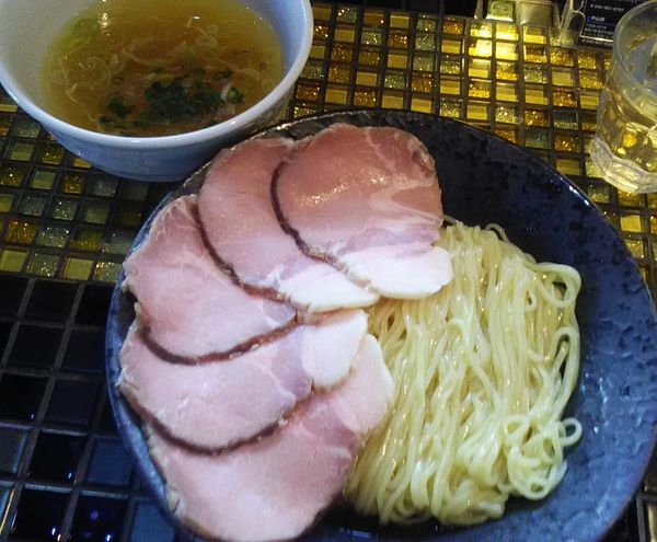 「チャーシュー塩つけ麺」@町田汁場 しおらーめん進化 中山店の写真