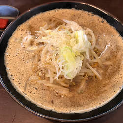 味噌らーめん　880円