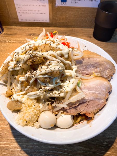 「汁なし(細麺)ﾆﾝﾆｸ少ｱﾌﾞﾗ魚粉ｳｽﾞﾗ紅生姜」@麺屋 浜一の写真