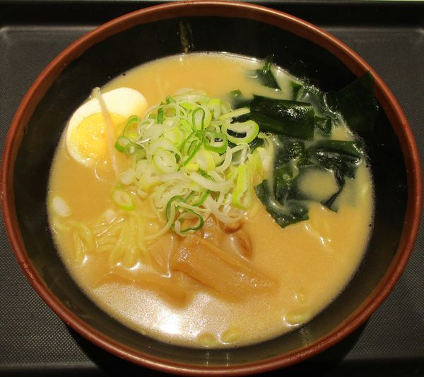 「大地の濃厚みそラーメン　460円」@名代 富士そば 代官山店の写真