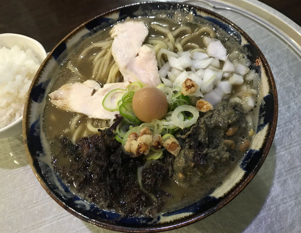 「【限定】納豆煮干＋和え玉、ペペロンニボシーノ、半ライス」@らー神 心温の写真