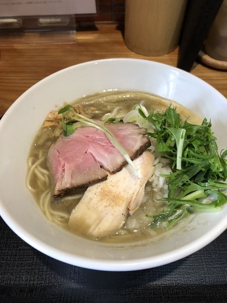 「塩煮干そば900円」@つけめん・らーめん・煮干そば 金狼の写真