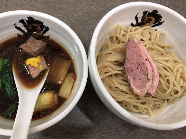 「鴨中華つけそば」@満鶏軒 本郷三丁目店の写真