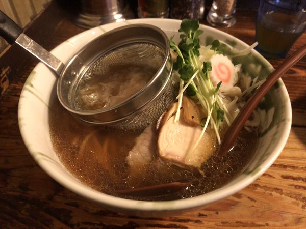 「追い鶏節らーめん正油」@G麺7の写真