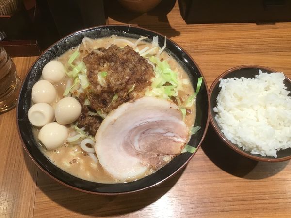 「期間限定、味噌壱郎ラーメン890円」@横浜家系ラーメン 横浜道 新宿西口店の写真