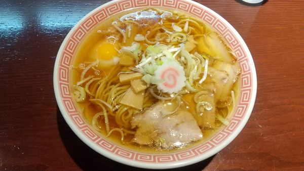 「月見中華そば850円」@中華そば えもとの写真