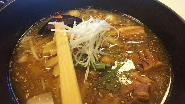 「かくにらあめん しょうゆ」@黙古寿の写真