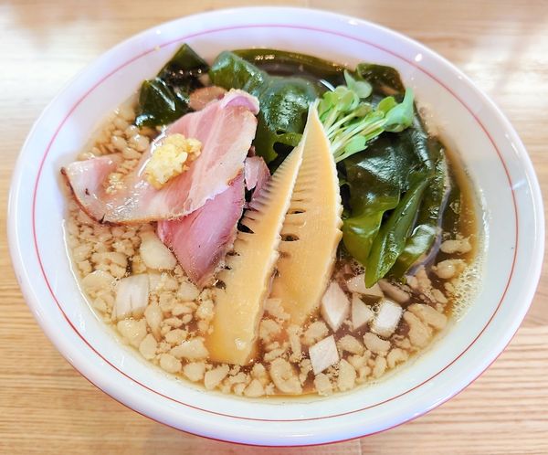 「醤油ワカメそば【期間·数量限定】」@麺 㐂色の写真