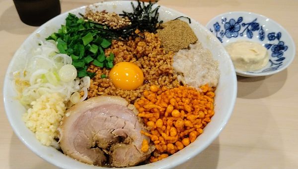 「【期間限定】台湾まぜそば(全マシ)」@鷹の目 蒲田店の写真