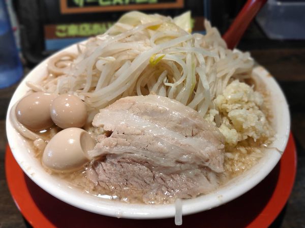 「らーめん 中」@麺と飯 トンじろの写真