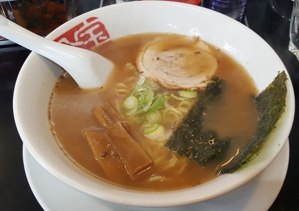 「醤油とんこつラーメン」@宝介 一関店の写真