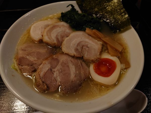 「塩チャーシュー麺」@麺処 めぐみの写真