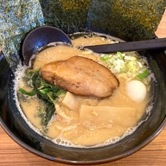 横浜家系ラーメン 福家の画像