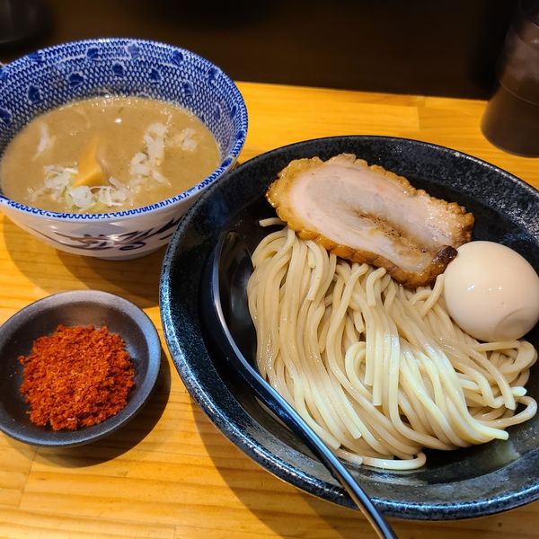 「つけ麺(並盛)¥850+味玉¥100+辛いやつ¥50」@自家製麺TANGOの写真