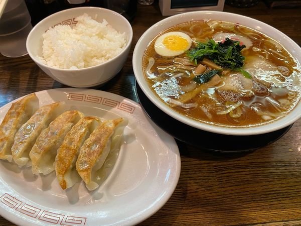 「ラーメン並餃子ライス」@中華そば 光来の写真