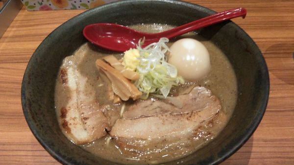 「煮干しラーメン」@にぼしらーめん88 アスナル金山店の写真