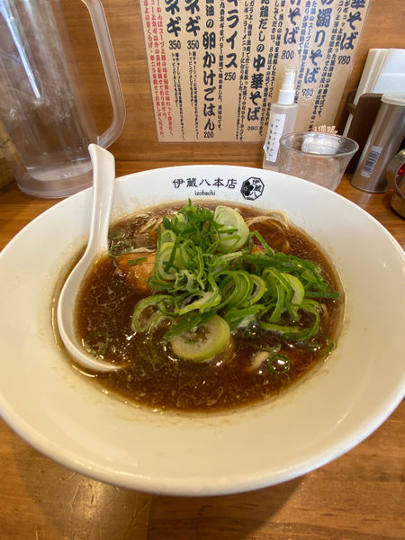 「伊蔵八の中華そば」@中華そば つけそば 伊蔵八 本店の写真