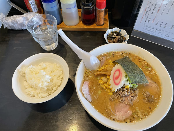「味噌チャーシューメン　半ライス」@自家製麺 名無しの写真