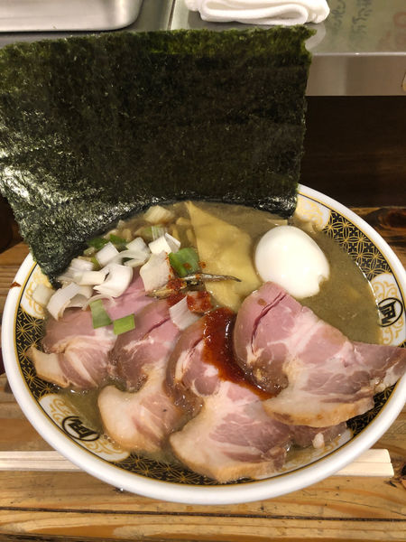 「煮干しラーメン」@すごい煮干ラーメン凪 新宿ゴールデン街店 本館の写真