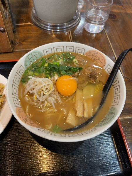 「徳島らーめん（中盛）750円」@徳島ラーメン ひろ家の写真