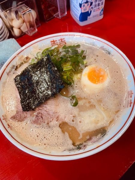 「らーめん 750円　替玉 100円」@中洲屋台 長浜ラーメン 初代 健太の写真