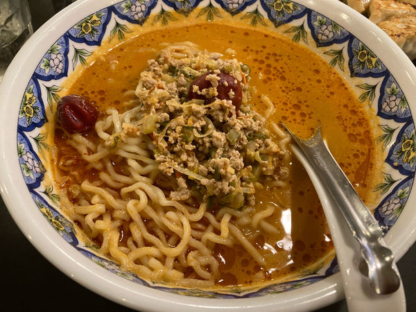 「激辛タンタン麺」@中国ラーメン 揚州商人 イオンレイクタウンmori店の写真