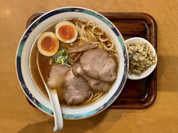 「煮玉子ちゃーしゅうめん＋炒飯小鉢（サービス）」@好日の写真
