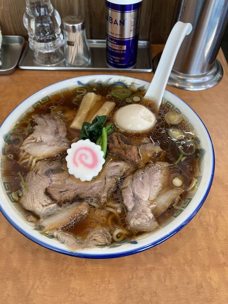「チャーシュー麺　味玉」@麺屋かむいの写真