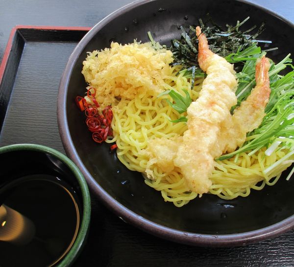 「アゲアゲ海老天ざる中華　560円」@ゆで太郎 東池袋春日通り店の写真