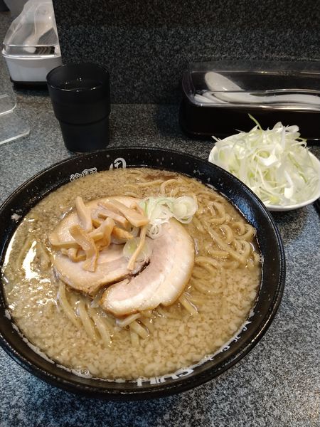 「背脂らーめん」@Noodle Studio SYU 周の写真