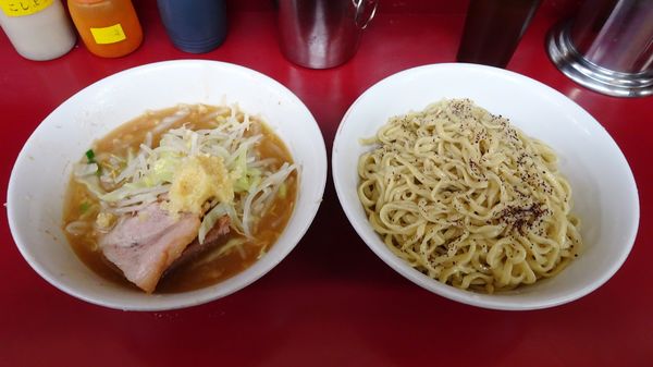 「ラーメン（770円）＋青じそつけ麺（150円）ニンニク」@ラーメン二郎 相模大野店の写真